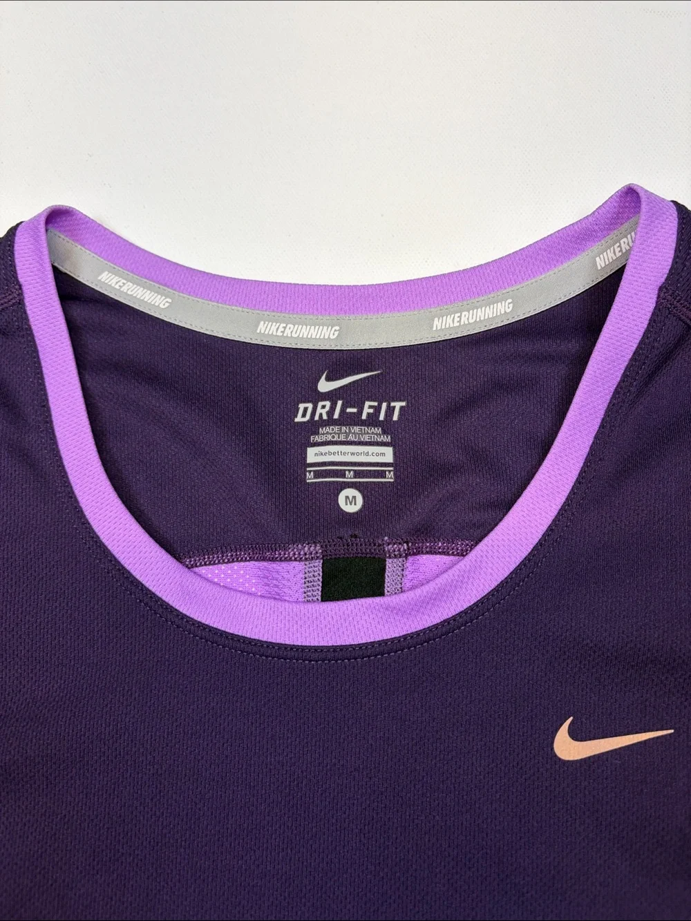Nike Purple Short-Sleeve Dri-FIT Tee with Violet Trim Size Medium